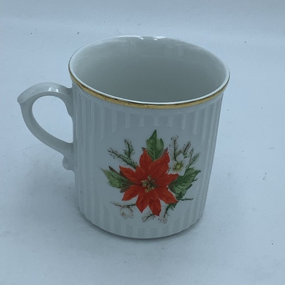 Original Czechoslovakia Poinsettia Mug - Picture 4 of 10